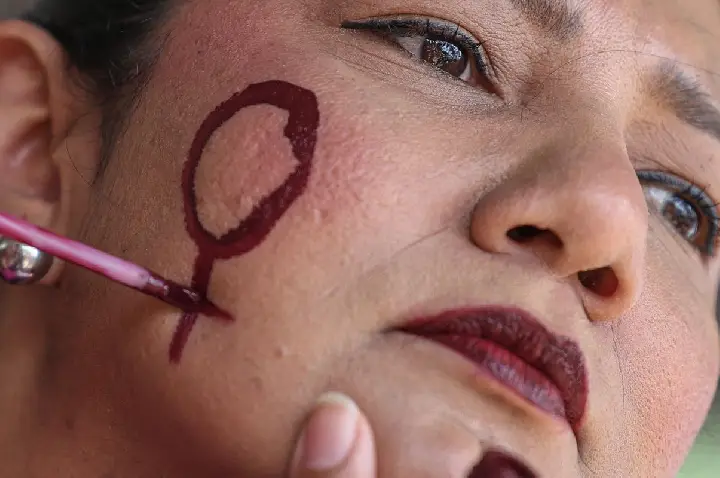 Aumentam agressões políticas em mês de luta contra violência à mulher