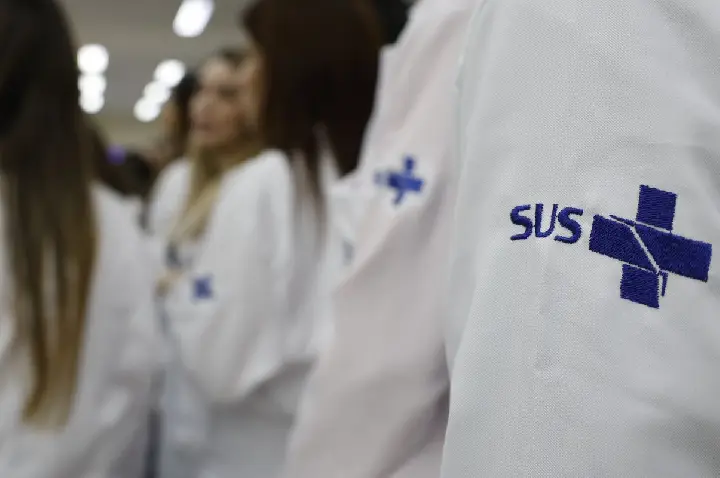 Candidatos a residência médica já podem se inscrever para o Enare 2026