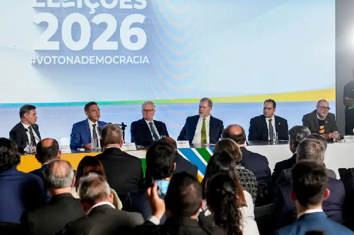 Congestionamento no sistema de dados gerou atraso na apuração, diz TSE
