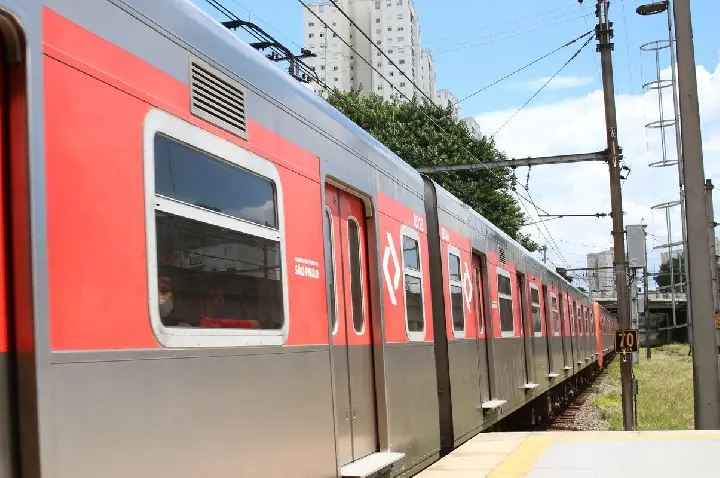 CPTM assumirá operação de linhas que falharam e causaram caos em SP