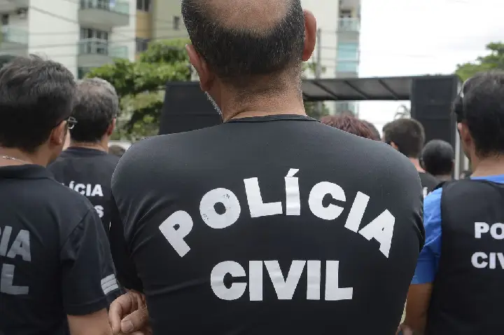 Deputado do Rio é alvo de operação por suspeita de vínculo com facção 