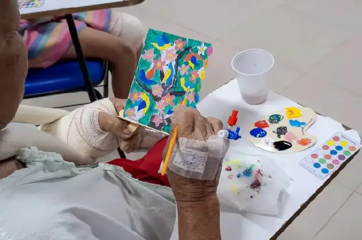 Entra em vigor lei que regulamenta a profissão de arteterapeuta