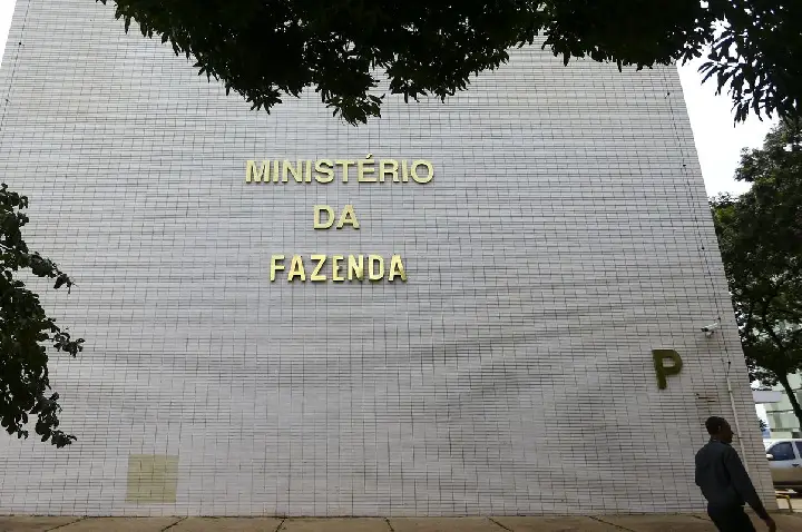 Fazenda alerta sobre falso site do Novo Desenrola