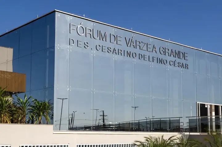 JUSTIÇA ACOLHE TESE DE VIOLÊNCIA DE GÊNERO E ENVIA CASO ENTRE MORETTI E WANDERLEY À VARA ESPECIALIZADA