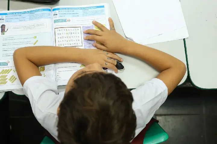 MEC divulga avaliação de livros didáticos 