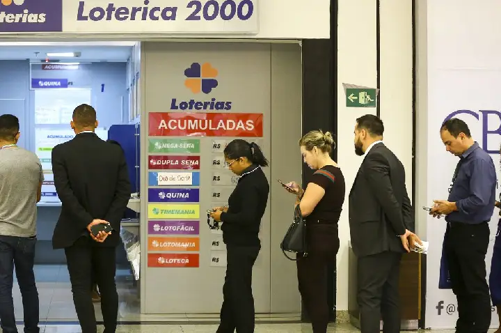 Mega-Sena sorteia prêmio acumulado em R$ 112 milhões neste domingo