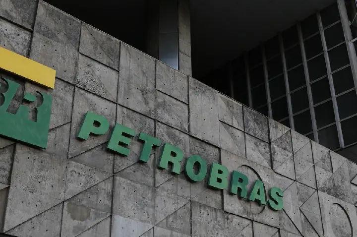 Petrobras atinge recorde de valor de mercado após descoberta no Amapá
