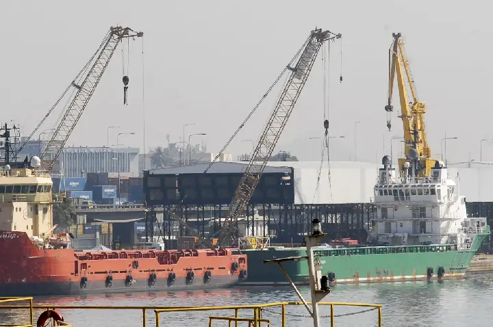 PF e Receita fazem operação contra esquema de propina no Porto do Rio