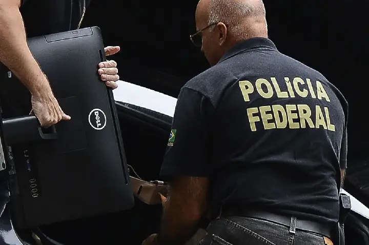 PF investiga senador Weverton Rocha por suspeita de desvios no INSS