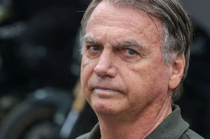 PGR defende que Bolsonaro seja mantido em prisão domiciliar 