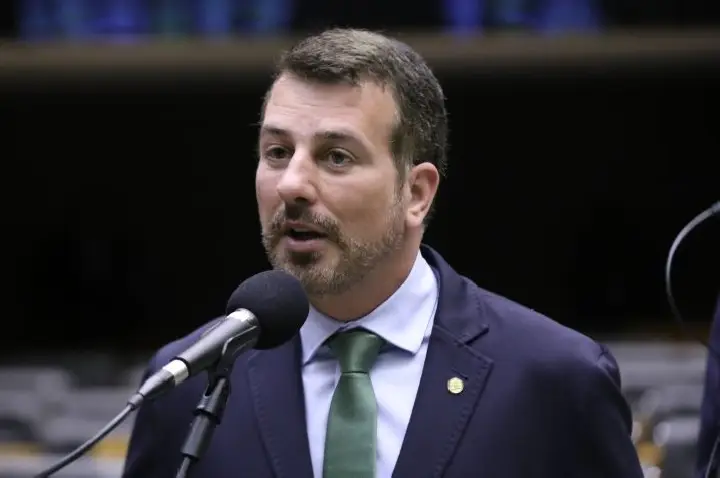 Projeto cria sistema de descarte especial para agulhas e seringas usadas em casa
