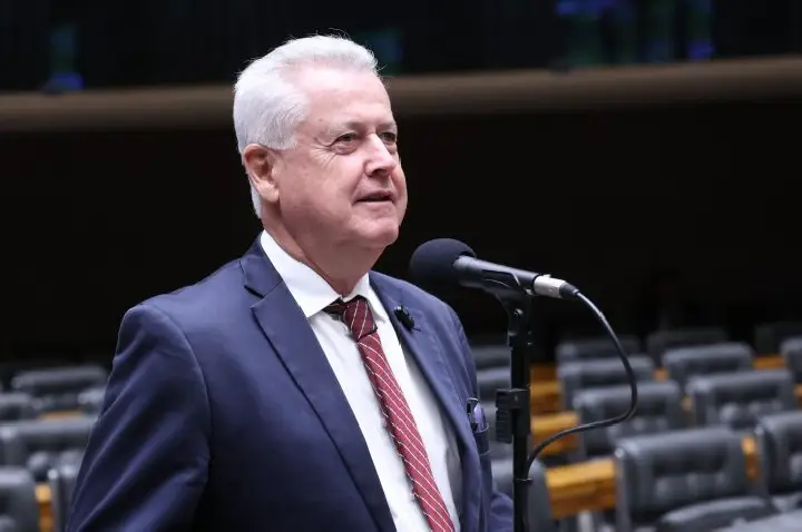 Projeto determina divulgação ativa de relatórios e prestações de contas de parcerias com o poder público