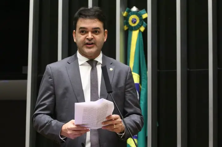 Projeto propõe financiamento do Move Brasil para representantes comerciais