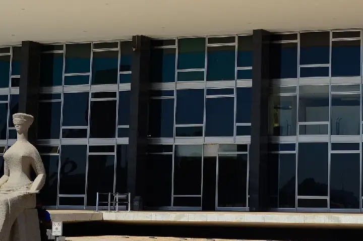 Segunda Turma do STF forma maioria para afastar diretor-geral da PF