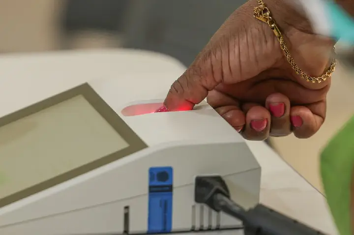 Sobe para 1.544 número de urnas substituídas no primeiro turno 