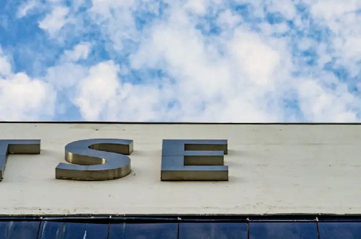 TSE ordena remoção de post falso sobre uso de droga em ato pró-Lula