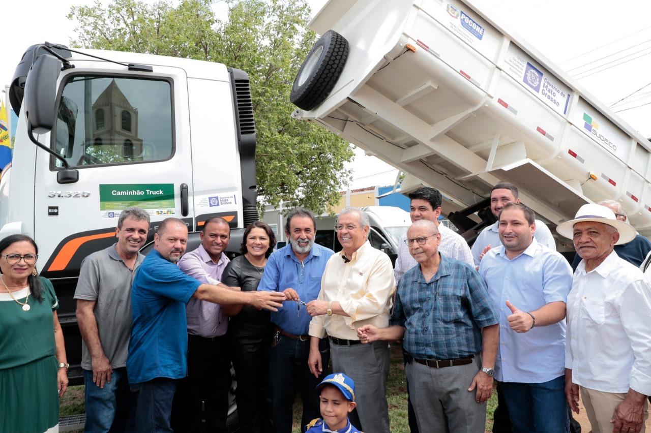R$ 5 MILHÕES PARA POCONÉ UTI PARA HOSPITAL, ENTREGA DE CAMINHÃO, OBRA DE ASFALTO E HOMENAGEM A HERÓI DA GUERRA DA TRIPLICE ALIANÇA