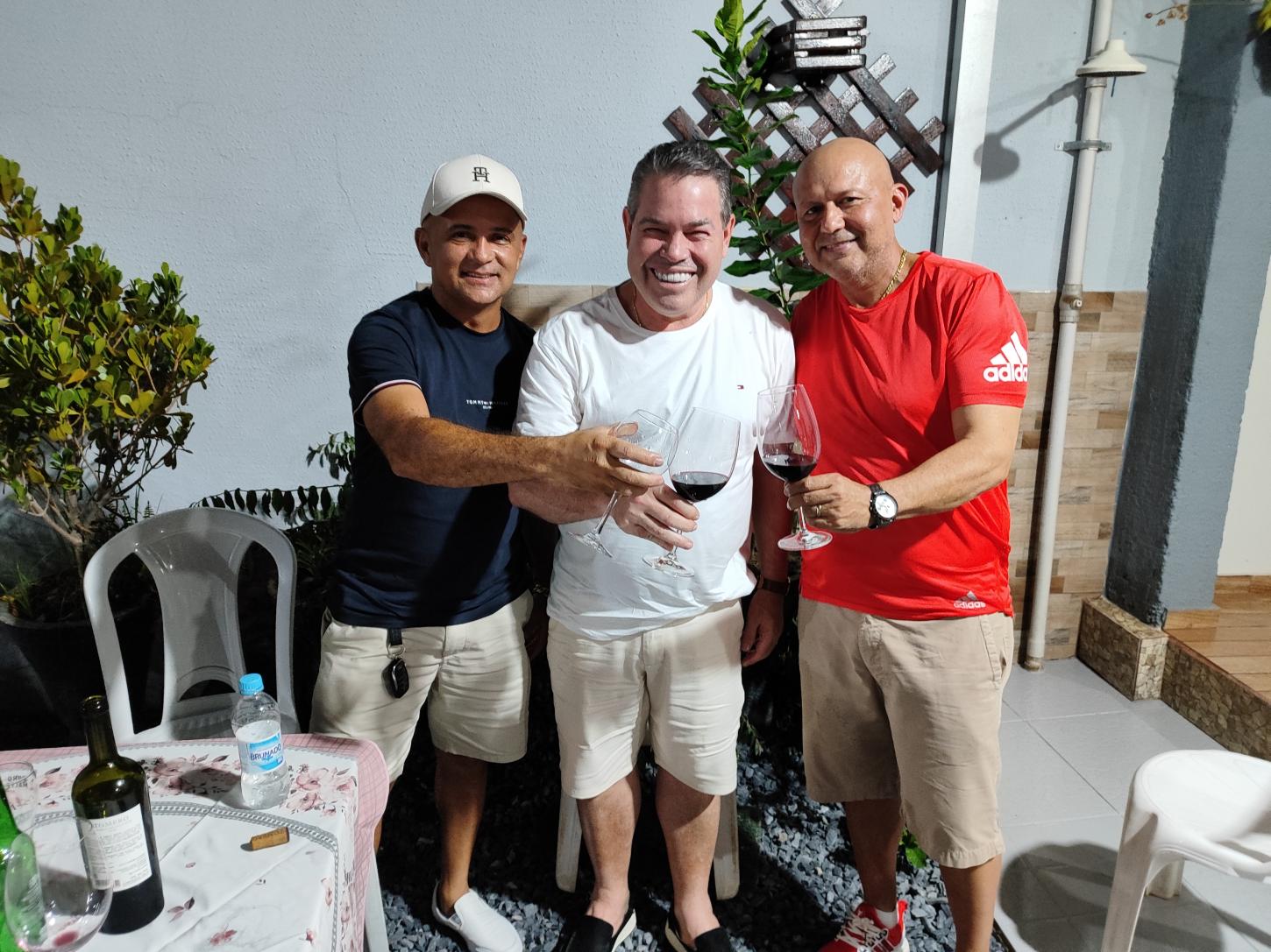 Noite de alianças e descontração ao Sabor de Bons Vinhos: empresário reforça apoio a Pedrinho em encontro Exclusivo