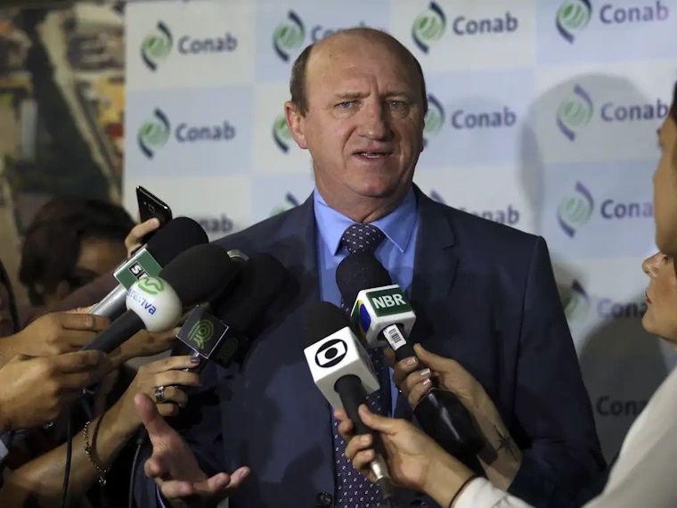 Ex-deputado Neri Geller deixa cargo após suspeitas de fraude em leilão de arroz