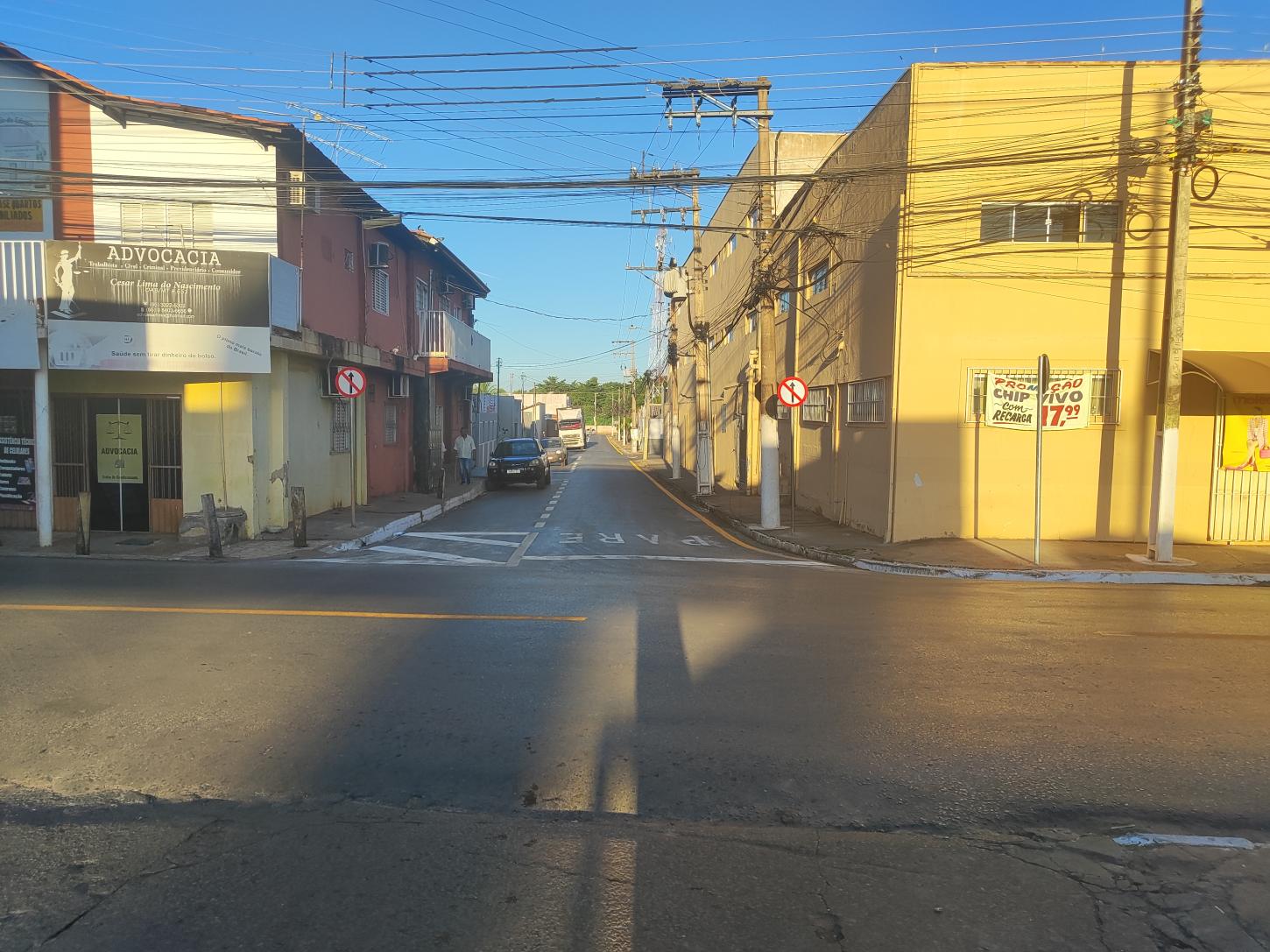 Prefeitura de Várzea Grande muda rota da Rua do Limoeiro para melhorar tráfego e estacionamento
