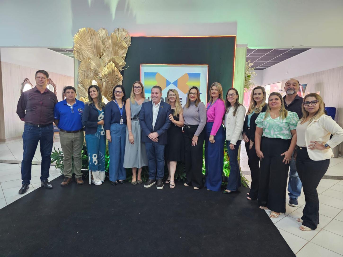 Undime-MT reúne profissionais de 21 municípios em encontro regional de educação em Várzea Grande