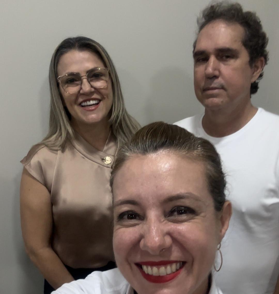 Flávia Moretti escolhe Nadir Araújo para a Administração