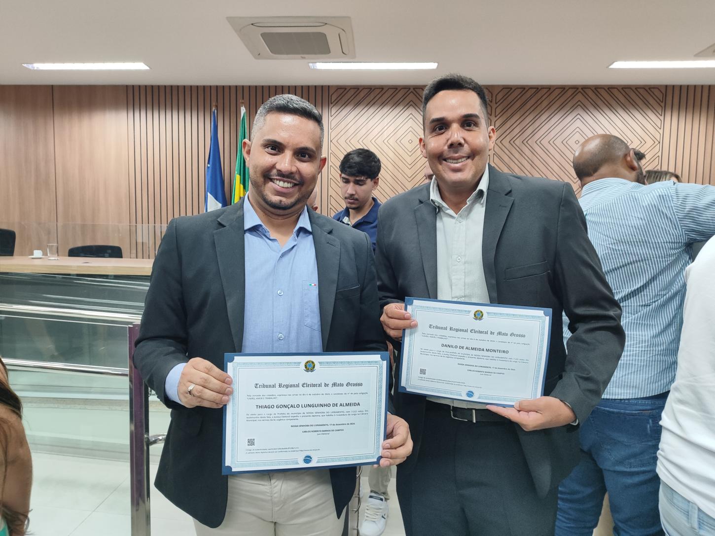 Prefeito e vice-prefeito eleitos de Livramento são diplomados pela Justiça Eleitoral