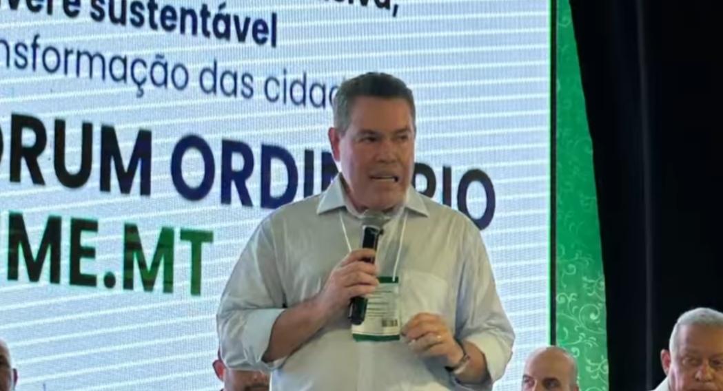 Silvio Fidelis, secretário de Educação de Nobres, é reeleito presidente da Undime MT