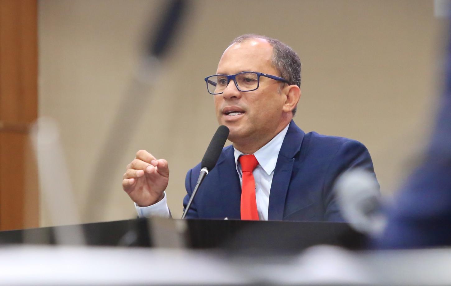 Fora da lista dos citados, Fabinho é poupado, mas audiência na ALMT pega fogo