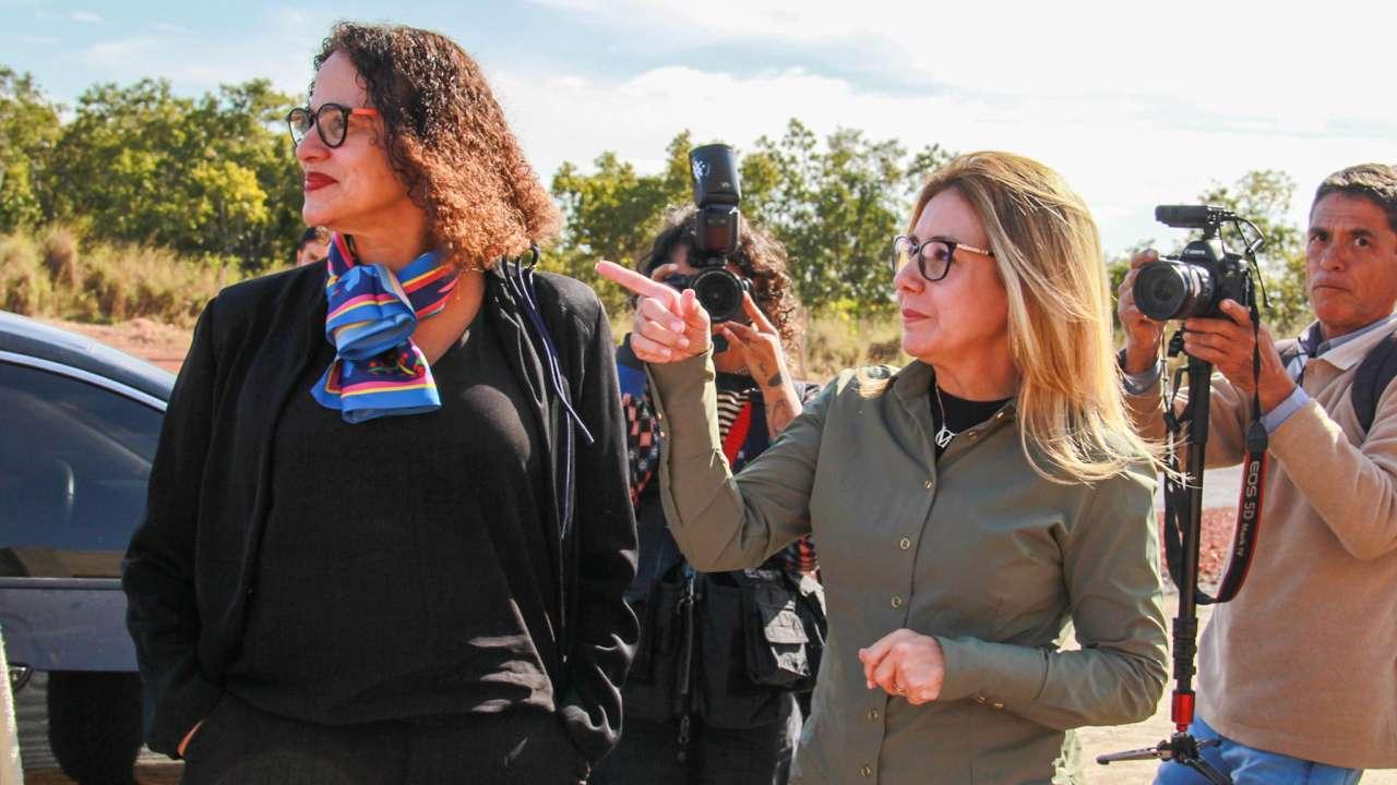 Prefeita recebe ministra e destaca avanço das obras em Várzea Grande