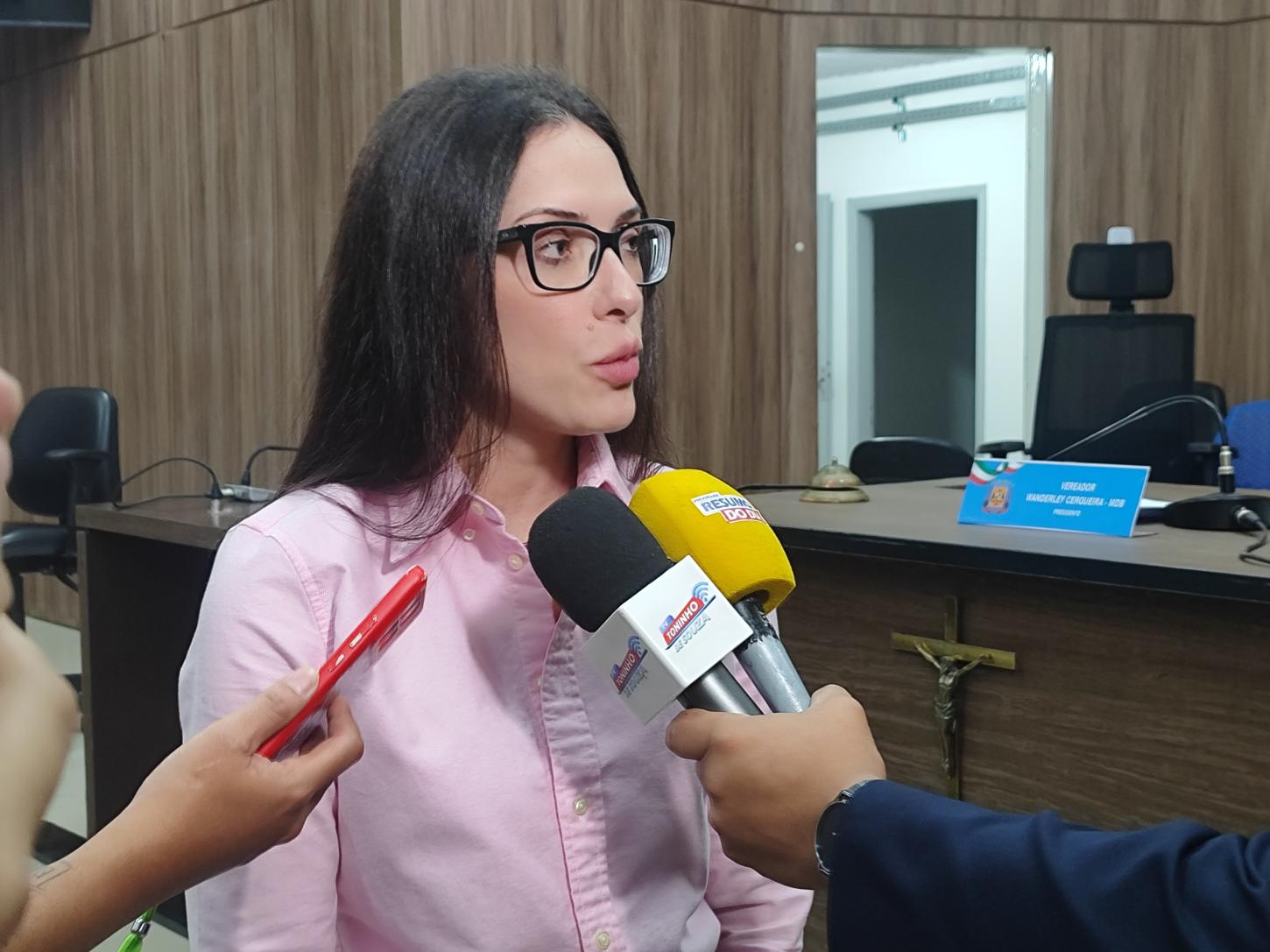 Janaina Riva anuncia denúncia contra vereador de Pedra Preta no MPF
