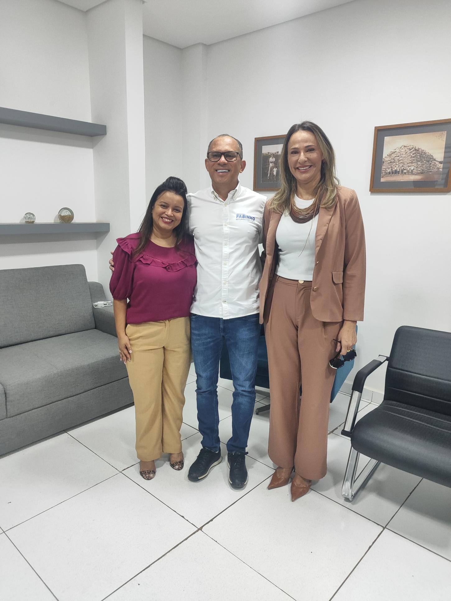 Fabinho dialoga com a Saúde e projeta reforço de recursos para Várzea Grande