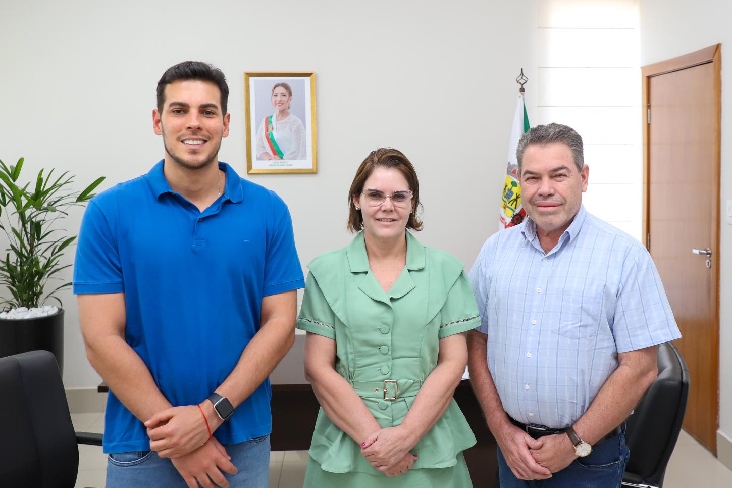 Em visita, Coronel Fernanda anuncia mais de R$ 26 milhões em emendas para Várzea Grande
