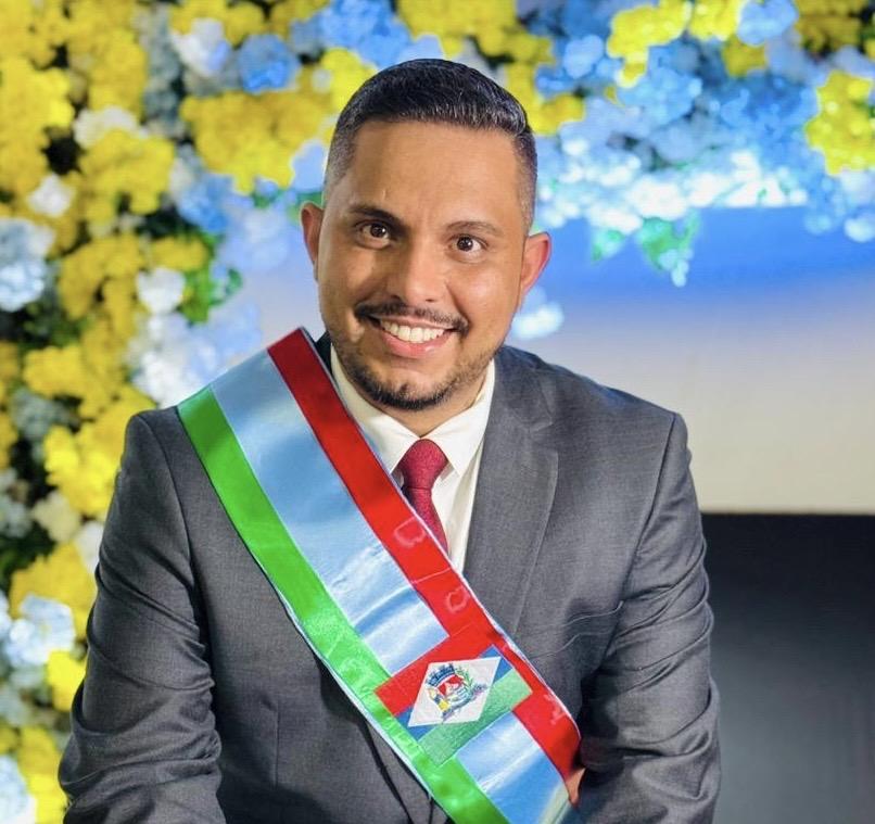 MP NOTIFICA PREFEITO DE LIVRAMENTO  POR VERBA INDENIZATÓRIA  E FALHAS NO PORTAL DA TRANSPARÊNCIA