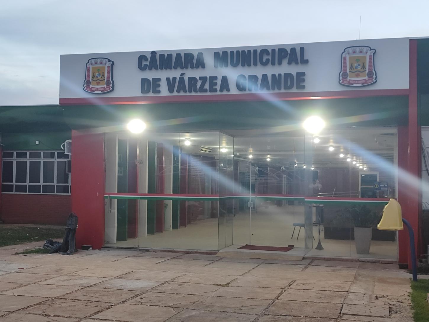 CÂMARA DE VG  OUVE CONVOCADOS EM CASO DO SLOGAN NOS UNIFORMES