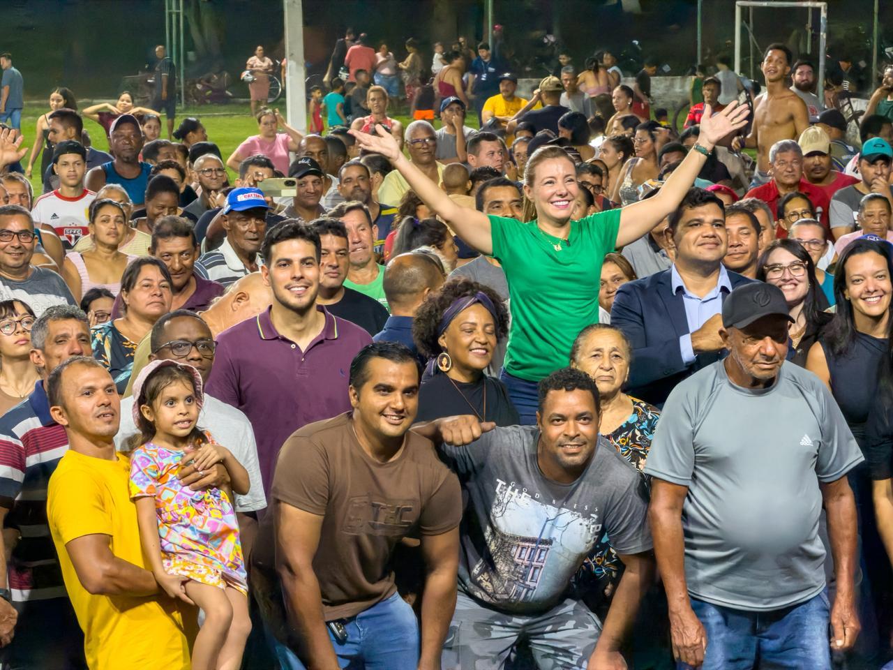 FLÁVIA E CHARLES  ENTRAM NA LUTA POR FAMÍLIAS DO PRINCESINHA DO SOL