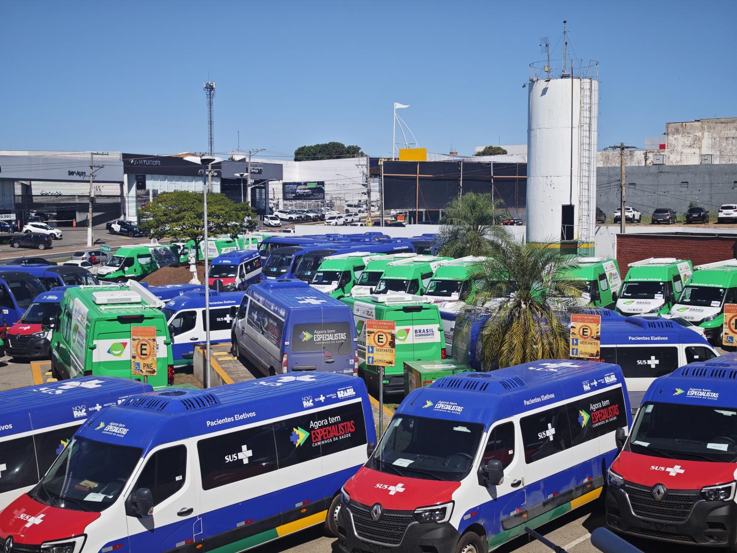 ARTICULAÇÃO DE FLÁVIA GARANTE ENTREGA DE AMBULÂNCIA PELO GOVERNO FEDERAL E ANÚNCIO DE R$ 20 MILHÕES POR FÁVARO