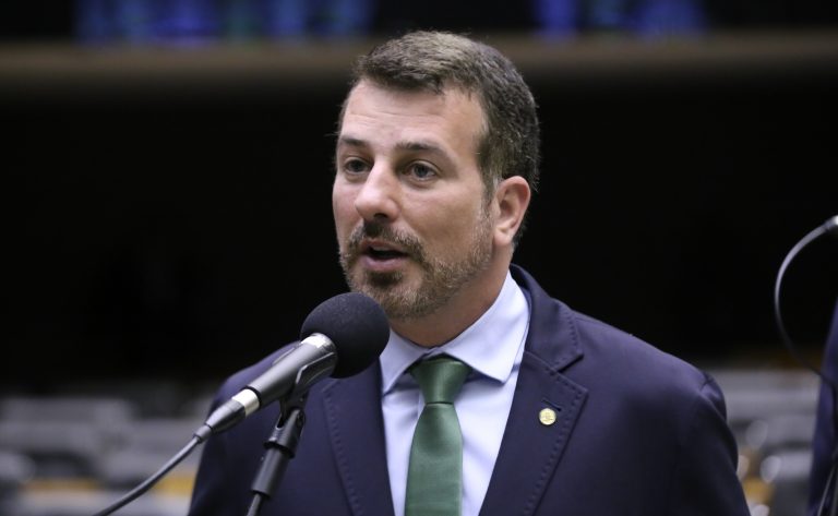 Projeto cria sistema de descarte especial para agulhas e seringas usadas em casa
