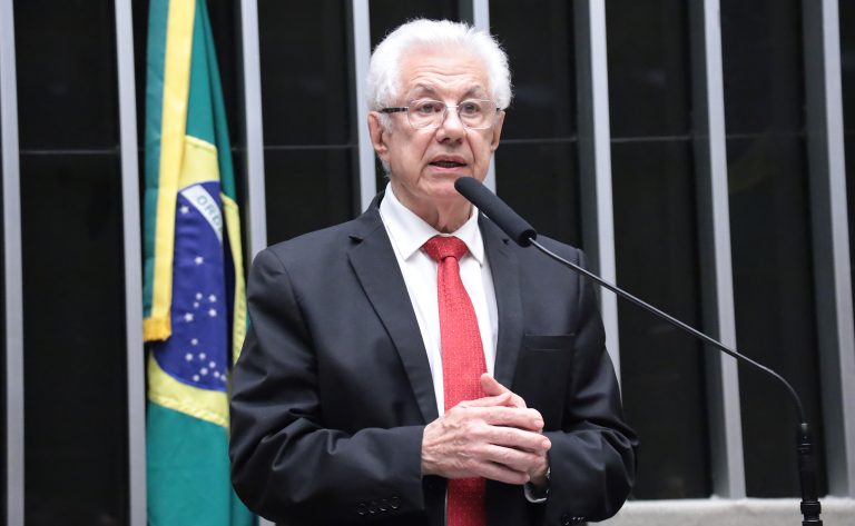 Projeto prevê lista tríplice para diretores de agências reguladoras e novas regras para perda de mandato